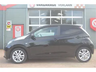 Foto 20 van Toyota Aygo 1.0 VVT-i x Leder, Camera, 12 mnd. gar.