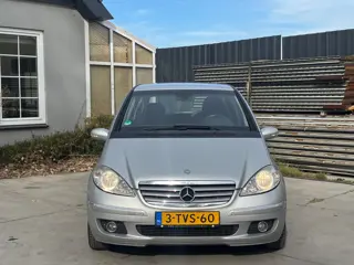 Foto 14 van Mercedes-Benz A-klasse 170 Classic | Automaat | Airco | El. Ramen | Trekhaak | Parkeersensoren | Ond