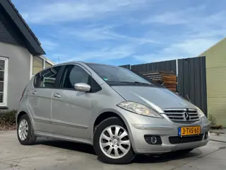 Foto 12 van Mercedes-Benz A-klasse 170 Classic | Automaat | Airco | El. Ramen | Trekhaak | Parkeersensoren | Ond