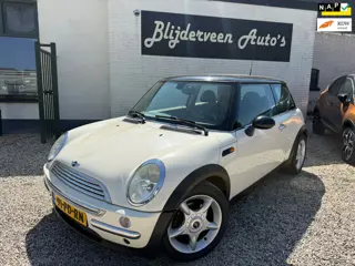 Foto 12 van Mini 3-Deurs 1.6 Cooper Chili Automaat | LM | Leer | Cruise Control
