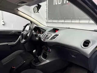 Foto 14 van Ford Fiesta 1.25 Limited