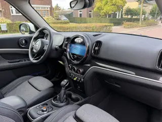 Foto 12 van MINI Countryman Cooper SE ALL4 Pepper (bj 2020, automaat)