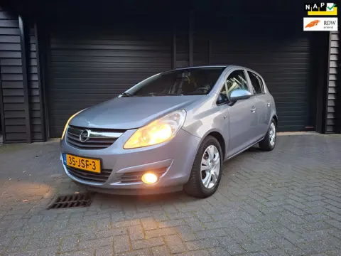 Opel Corsa 1.4-16V Edition airco nwe APK nette auto