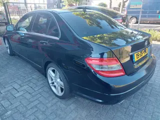Foto 17 van Mercedes-Benz C-klasse 180 K Avantgarde / Auto goed werkt en goed rijdt