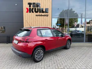 Foto 12 van PEUGEOT 2008 1.2 PureTech Active / Deal. Ond. / CarPlay
