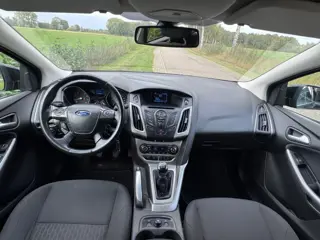Foto 13 van FORD FOCUS 1.0 EcoBoost / TITANIUM / TREKHAAK / CRUISE / RIJKLAAR