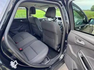 Foto 12 van FORD FOCUS 1.0 EcoBoost / TITANIUM / TREKHAAK / CRUISE / RIJKLAAR