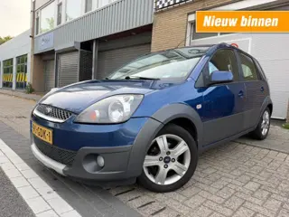 FORD FIESTA 1.4-16V Crossroad AIRCO LMV PDC NETTE AUTO NAP APK