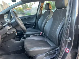 Foto 16 van Opel Corsa 1.4-16V Anniversary Edition - Zeer nette staat