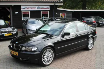 Foto 11 van BMW 3-SERIE 330I Executive Automaat - Navi Cruise Clima - 2de eigenaar