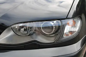 Foto 12 van BMW 3-SERIE 330I Executive Automaat - Navi Cruise Clima - 2de eigenaar