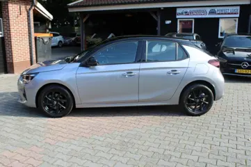 Foto 20 van OPEL CORSA 1.2 GS LINE 102PK Two Tone - Navi Sportstoelen Airco Cruise