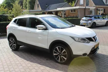 Foto 15 van NISSAN QASHQAI 1.2 TEKNA Automaat - Leer Navi 360 Camera keyless
