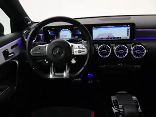 Foto 11 van Mercedes-Benz A-klasse AMG 35 4MATIC 306 PK ORIG. NL PANORAMA | BURMESTER | 360 CAMERA | MAGNO MOUNT