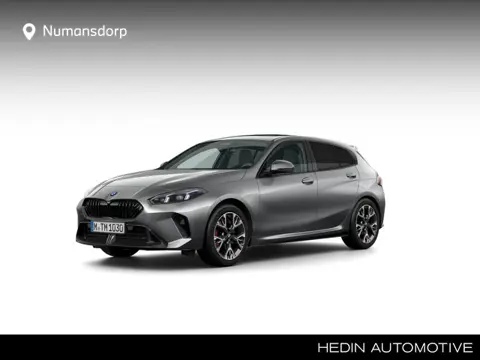 BMW 1-serie 120 M Sport Pro | Panorama dak | Trekhaak | Camera | Getint glas