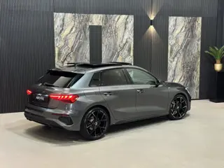 Foto 18 van Audi A3 Sportback 35 TFSI Edition One 3x S-Line|PANO|AMBI LIGHTS|MATRIX|KEYLESS
