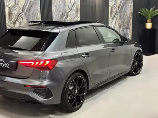 Foto 20 van Audi A3 Sportback 35 TFSI Edition One 3x S-Line|PANO|AMBI LIGHTS|MATRIX|KEYLESS
