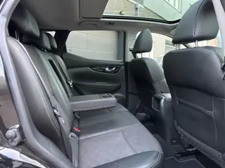 Foto 13 van Nissan Qashqai 1.2 Premier Edition Camera Clima Cruise Pano Navi Keyless PDC LM-Wielen.