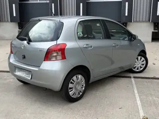 Foto 16 van Toyota Yaris 1.3 VVTi Terra, Airco