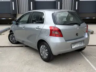 Foto 18 van Toyota Yaris 1.3 VVTi Terra, Airco