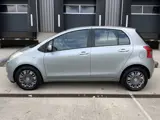 Foto 30 van Toyota Yaris 1.3 VVTi Terra, Airco