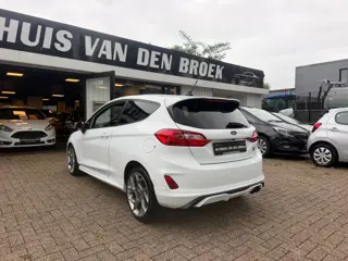 Foto 11 van Ford FIESTA 1.5 EcoBoost ST-3|Camera|LED|B&O|Navi|Carplay AndroidAuto|Sportstoelen|18"lichtmetaal