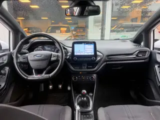 Foto 20 van Ford FIESTA 1.5 EcoBoost ST-3|Camera|LED|B&O|Navi|Carplay AndroidAuto|Sportstoelen|18"lichtmetaal