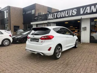Foto 16 van Ford FIESTA 1.5 EcoBoost ST-3|Camera|LED|B&O|Navi|Carplay AndroidAuto|Sportstoelen|18"lichtmetaal
