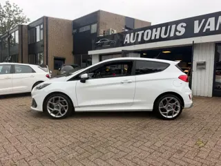 Foto 14 van Ford FIESTA 1.5 EcoBoost ST-3|Camera|LED|B&O|Navi|Carplay AndroidAuto|Sportstoelen|18"lichtmetaal