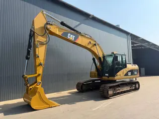 Cat 323D L (bj 2008)