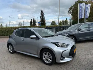 Foto 17 van Toyota Yaris 1.5 Hybrid 115 Active / 6X TOYOTA YARIS OP VOORRAAD / 1E EIGENAAR / APPLE CARPLAY / CAM