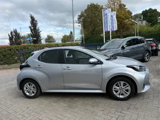 Foto 16 van Toyota Yaris 1.5 Hybrid 115 Active / 6X TOYOTA YARIS OP VOORRAAD / 1E EIGENAAR / APPLE CARPLAY / CAM