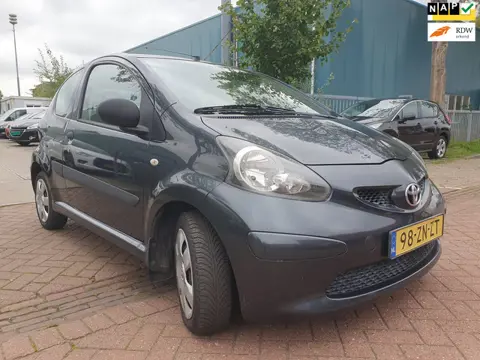 Toyota Aygo 1.0-12V +