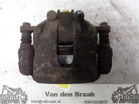 Kia Rio 2011-2017 Remklauw links voor