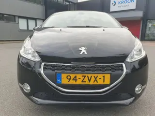 Foto 12 van Peugeot 208 1.2 VTi Envy