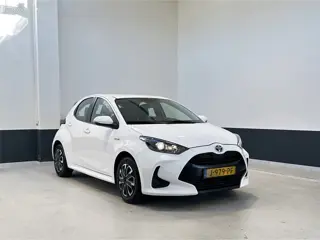 Foto 11 van Toyota Yaris 1.5 Hybrid Active | Camera | Carplay/ Android Auto| NL | 1 EIg|