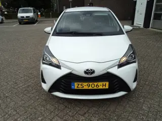 Foto 20 van Toyota Yaris 1.5 VVT-i Active Cruise Control Camera