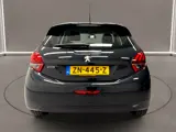 Foto 26 van Peugeot 208 1.2 PureTech Signature 83 Pk 5 deurs Airco Navi 42 dkm Nap 1e Eig.