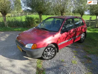 Toyota Starlet 1.3-16V XLi