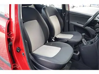 Foto 18 van Hyundai I10 1.1 Active Cool Airco CV Elek Ramen