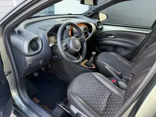 Foto 19 van Toyota Aygo X 1.0 VVT-i MT Limited JBL|Led|Carplay|Leer|Fabrieksgarantie|Camera