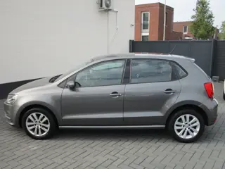 Foto 14 van Volkswagen Polo 1.0 Trendline Airco Facelift 135dkm !!