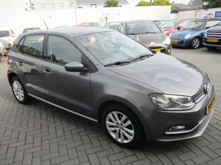 Foto 18 van Volkswagen Polo 1.0 Trendline Airco Facelift 135dkm !!