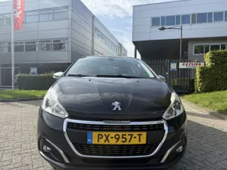 Foto 11 van Peugeot 208 1.6 B.HDi Navi Clima BT Parksnsor Led Fase2
