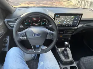 Foto 14 van Ford FOCUS Wagon 1.0 EcoBoost Hybrid ST Line Automaat Stoel & Stuurverwarming | Achteruitrijcamera |