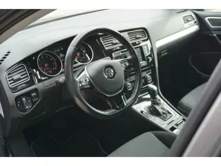 Foto 13 van Volkswagen Golf 1.2 TSI Business Edition R Connected DSG| Cruise| Cup editie