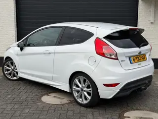 Foto 20 van Ford Fiesta 1.0 EcoBoost ST-line Sport| Riem VV | Navi | Cruise | PDC | 17” | Org NL | NAP