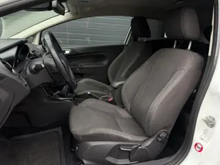 Foto 19 van Ford Fiesta 1.0 EcoBoost ST-line Sport| Riem VV | Navi | Cruise | PDC | 17” | Org NL | NAP