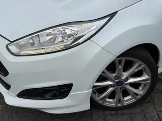 Foto 14 van Ford Fiesta 1.0 EcoBoost ST-line Sport| Riem VV | Navi | Cruise | PDC | 17” | Org NL | NAP