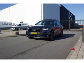 Foto 19 van Audi Q3 35 TFSI S Line Pro Line S